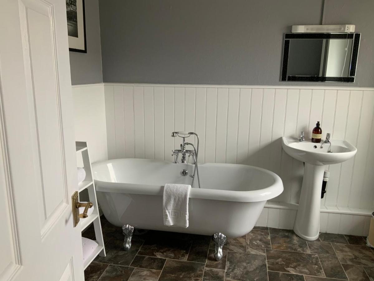 Haven House Bed & Breakfast Лейбърн Екстериор снимка