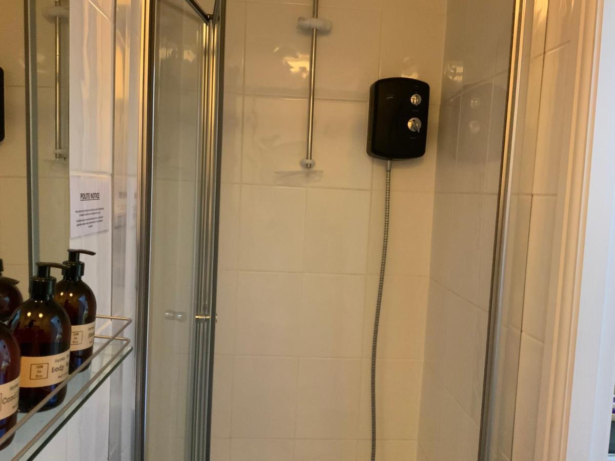 Haven House Bed & Breakfast Лейбърн Екстериор снимка